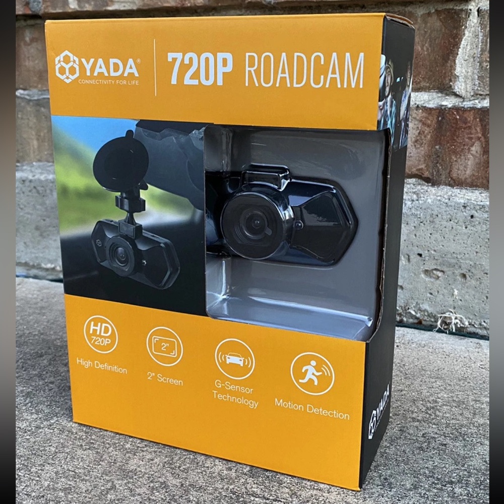 Yada Roadcam 720P Black Dash Camera, 120-Degree Wide Angle Lens, G-Sensor NEW